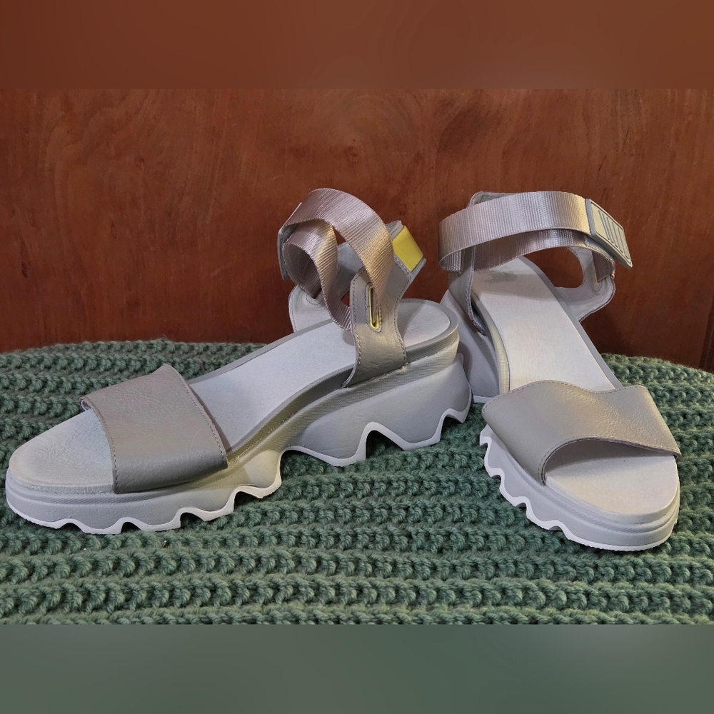 EUC Sorel Kinetic Impact Sandal, sz 11